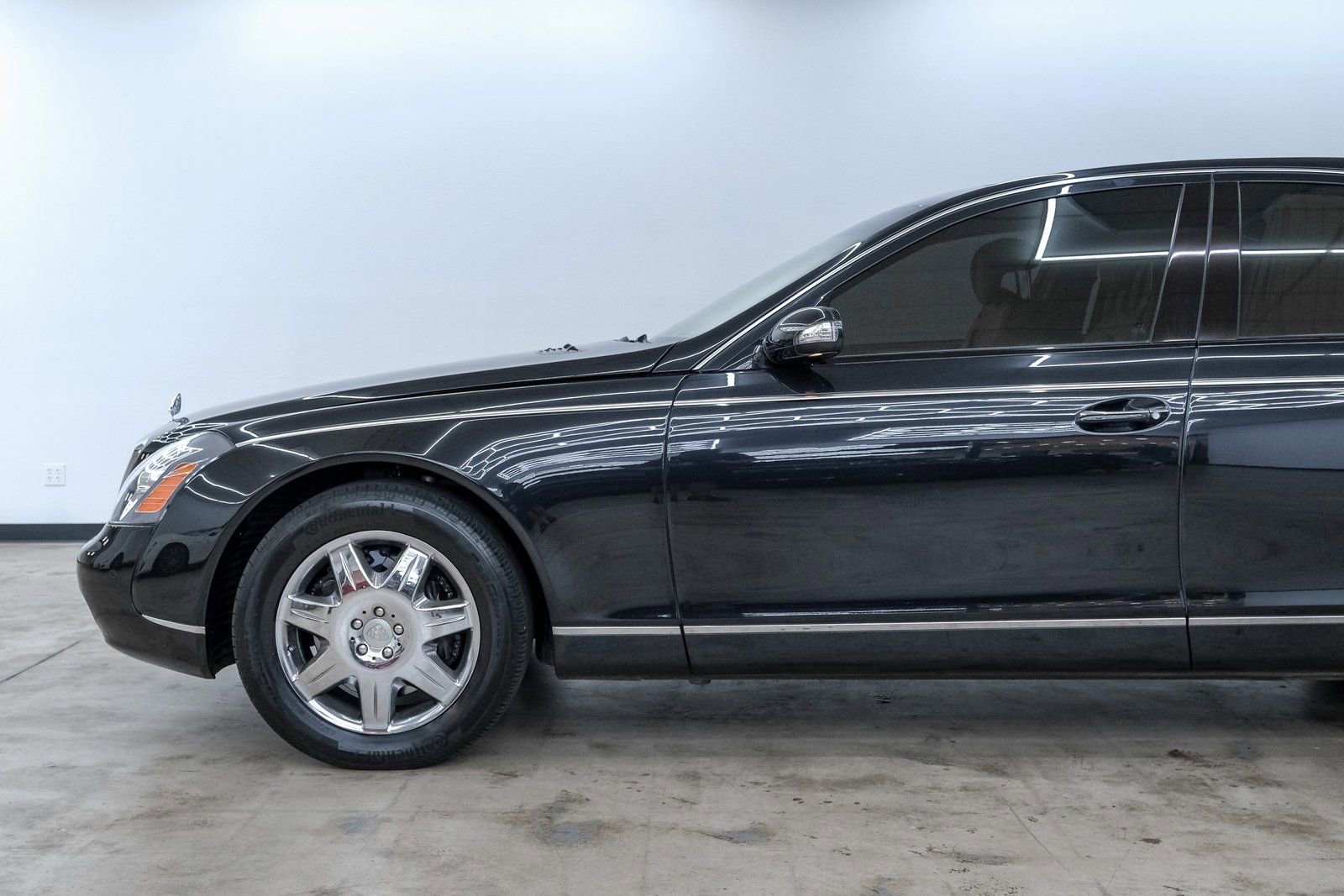 Used 2005 Maybach 57 image 9