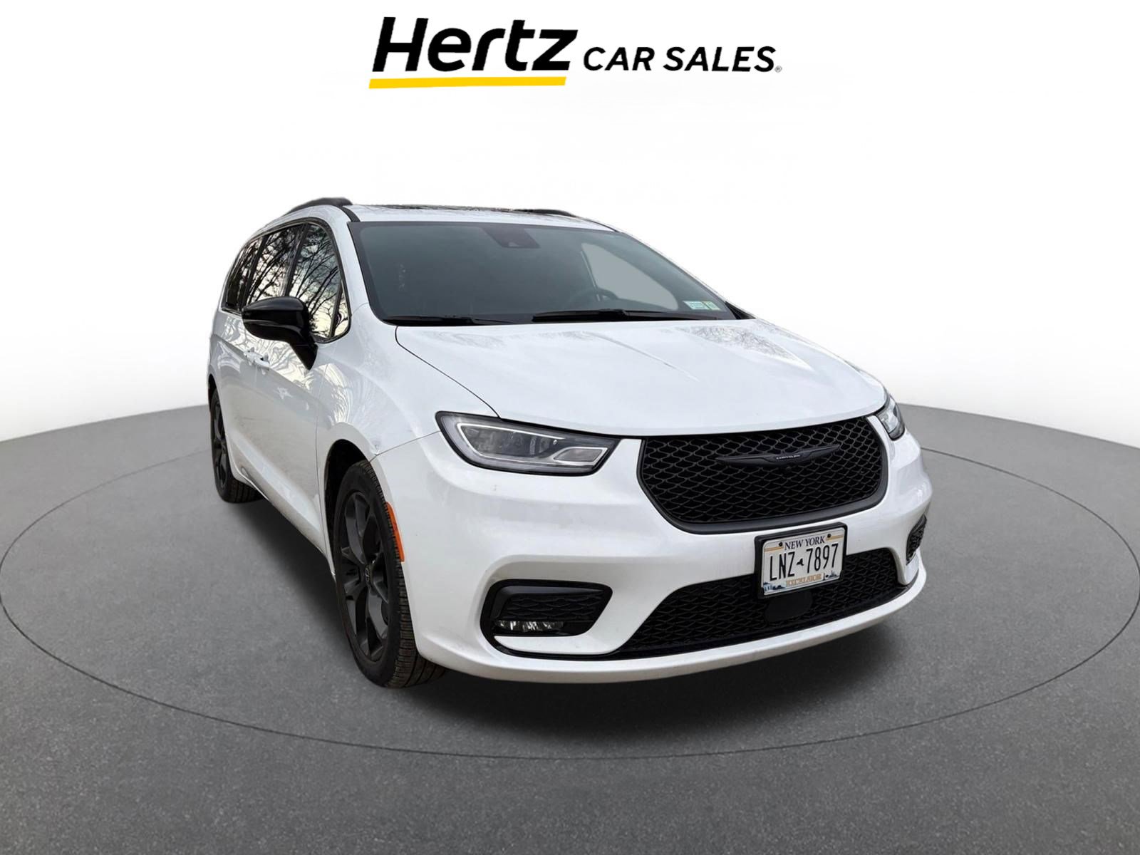 Used 2025 Chrysler Pacifica Limited image 1