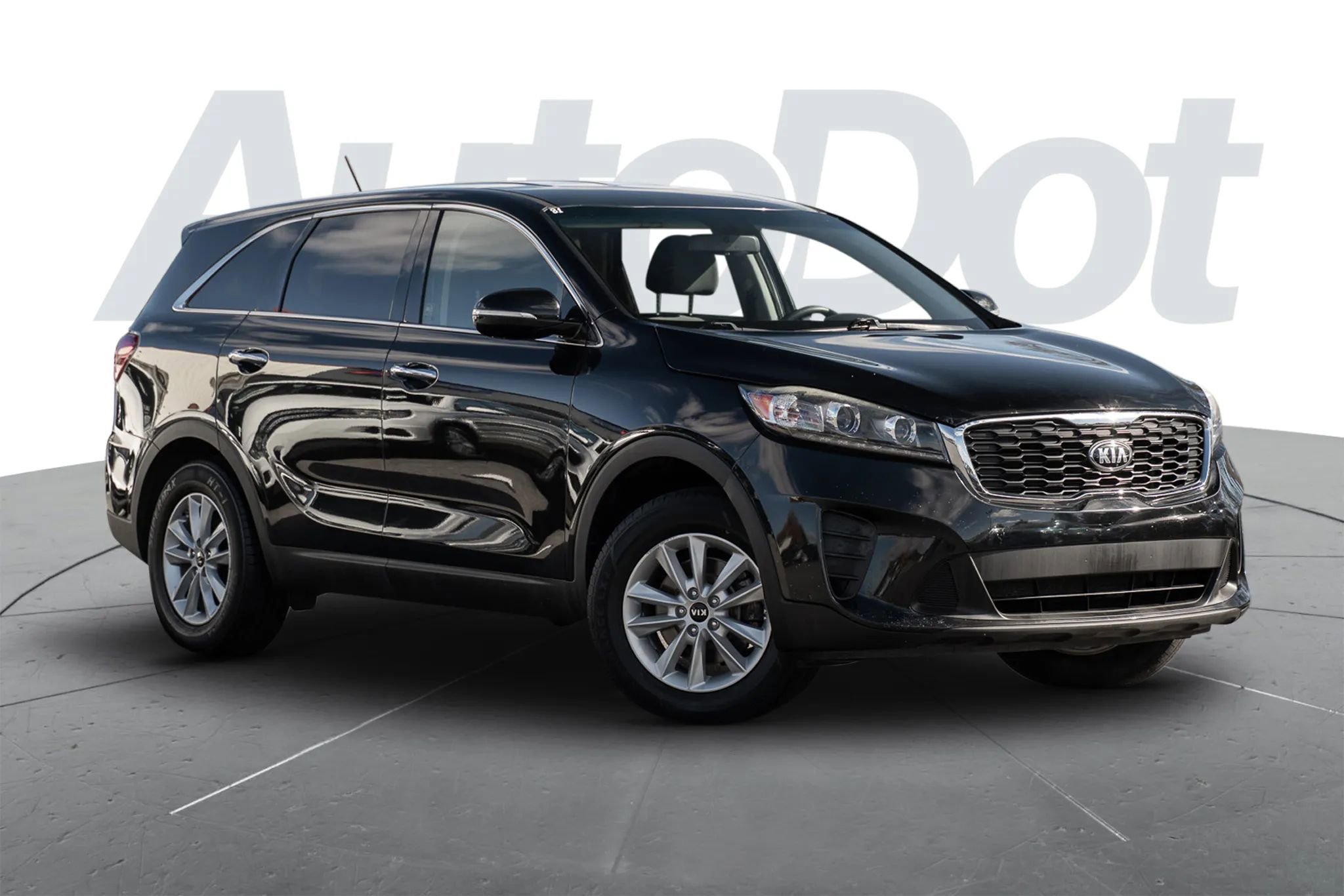 Used 2019 Kia Sorento LX image 1