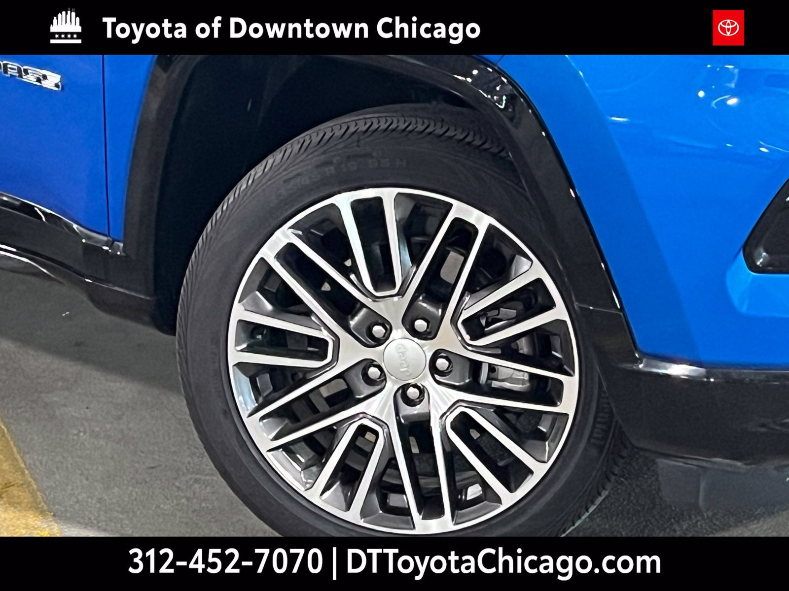 Used 2023 Jeep Compass Limited w/ Elite Group AWD/4WD image 2