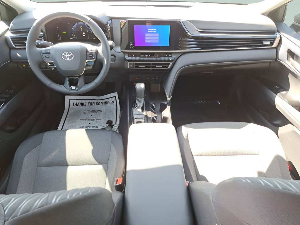 Used 2026 Toyota Camry LE w/ Convenience Package image 10