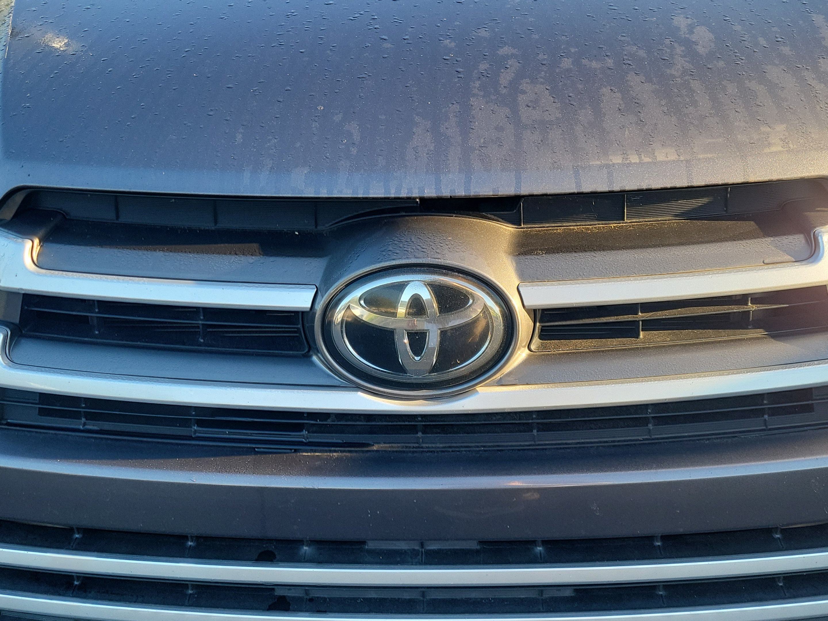 Used 2019 Toyota Highlander XLE FWD image 12