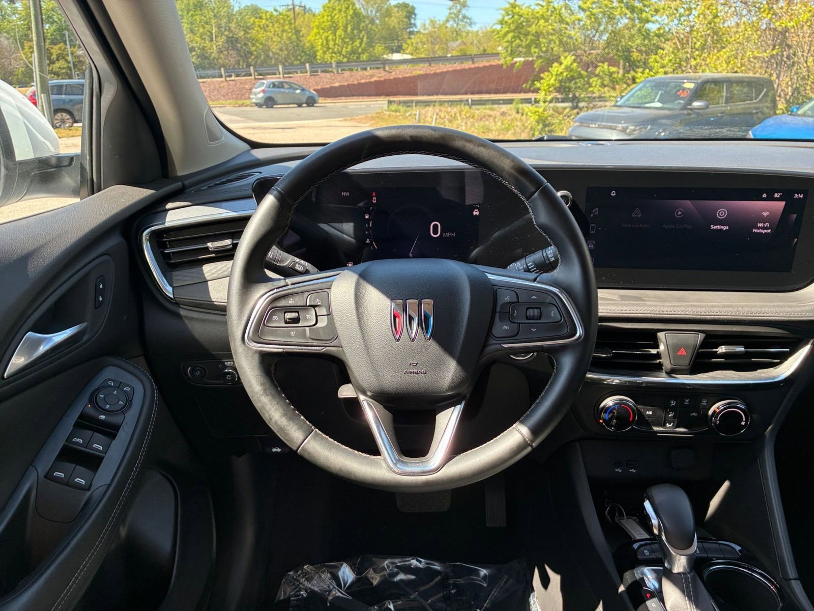 Used 2025 Buick Encore GX Preferred image 32