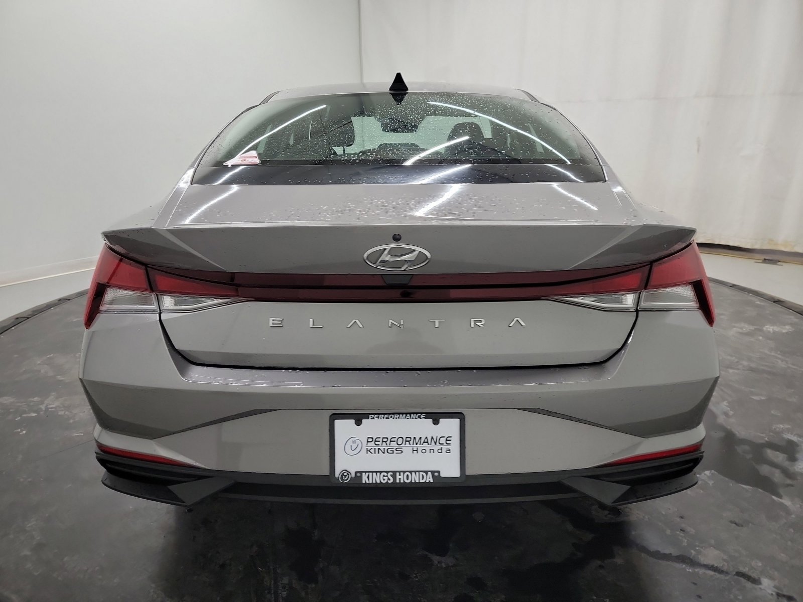 Used 2021 Hyundai Elantra SE w/ Cargo Package image 8