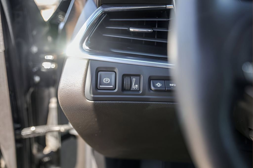 Certified 2023 Cadillac XT6 Sport w/ Technology Package image 15