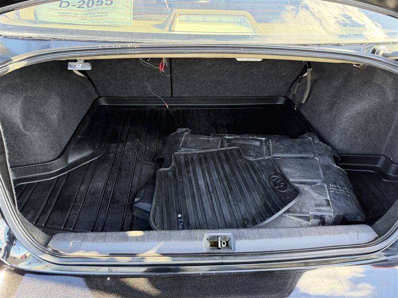 Used 2010 Subaru Legacy 3.6R Limited w/ Appearance Package 1G image 14