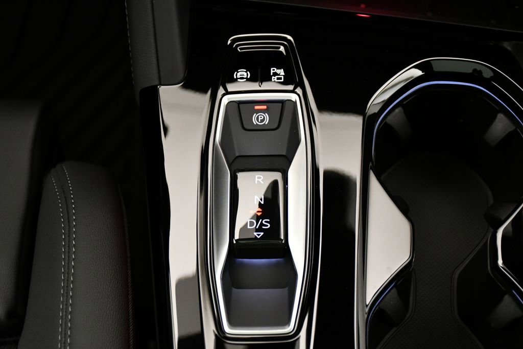 Used 2025 Audi Q5 Premium Plus w/ Premium Plus image 30