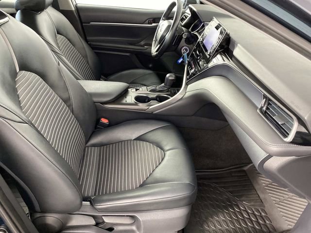 Used 2021 Toyota Camry SE w/ Cold Weather Package AWD/4WD image 11