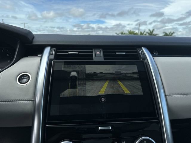 Used 2025 Land Rover Discovery S image 24