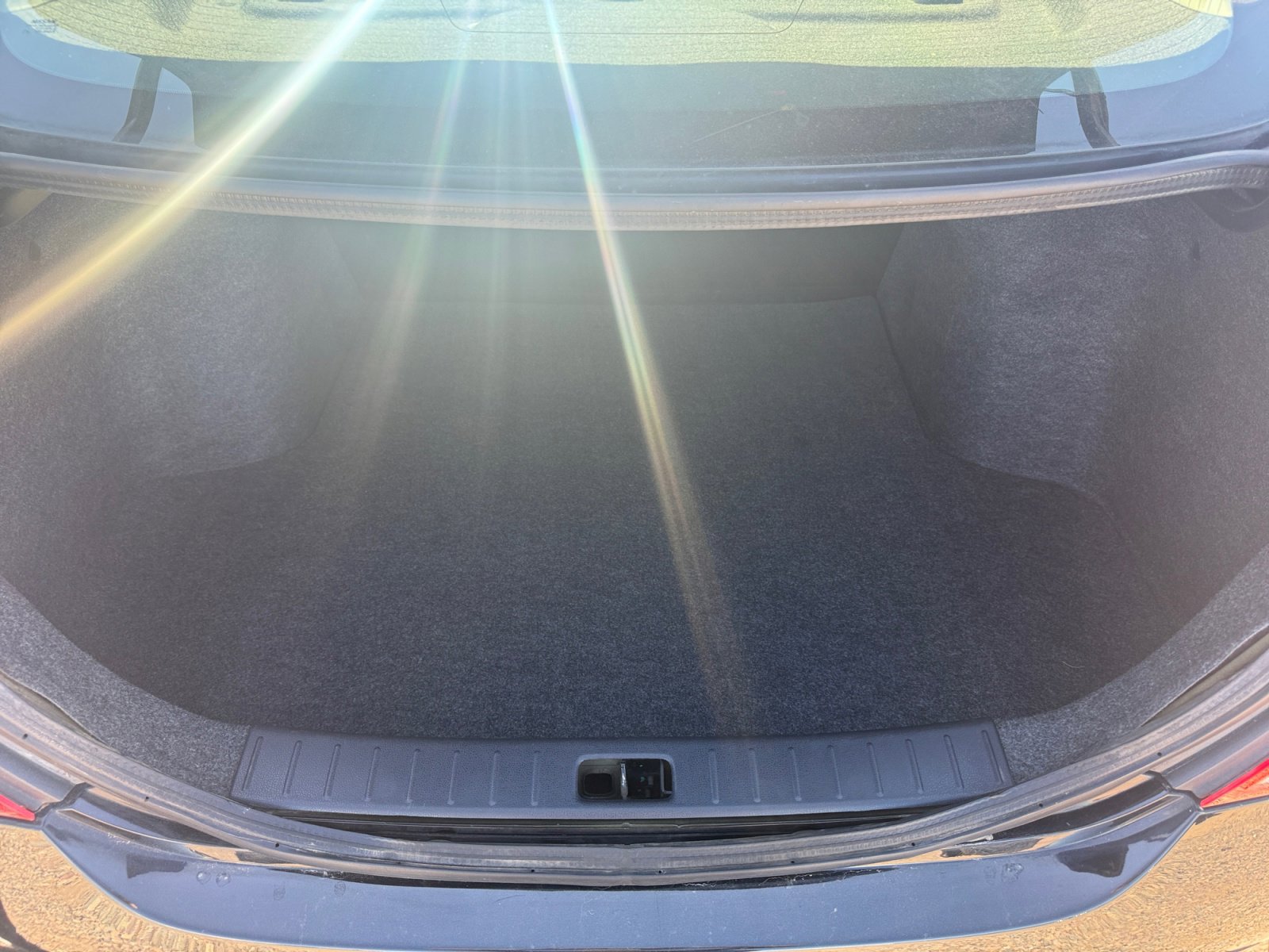 Used 2014 Nissan Versa S Plus image 27