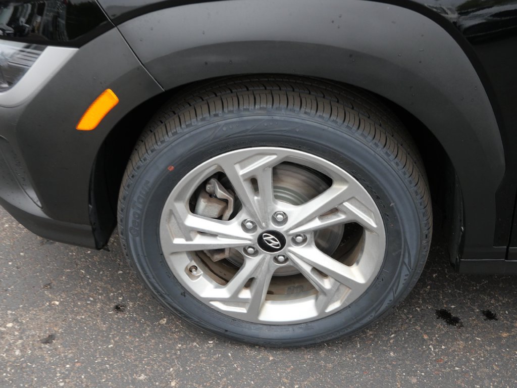 Used 2023 Hyundai Kona SEL AWD/4WD image 8