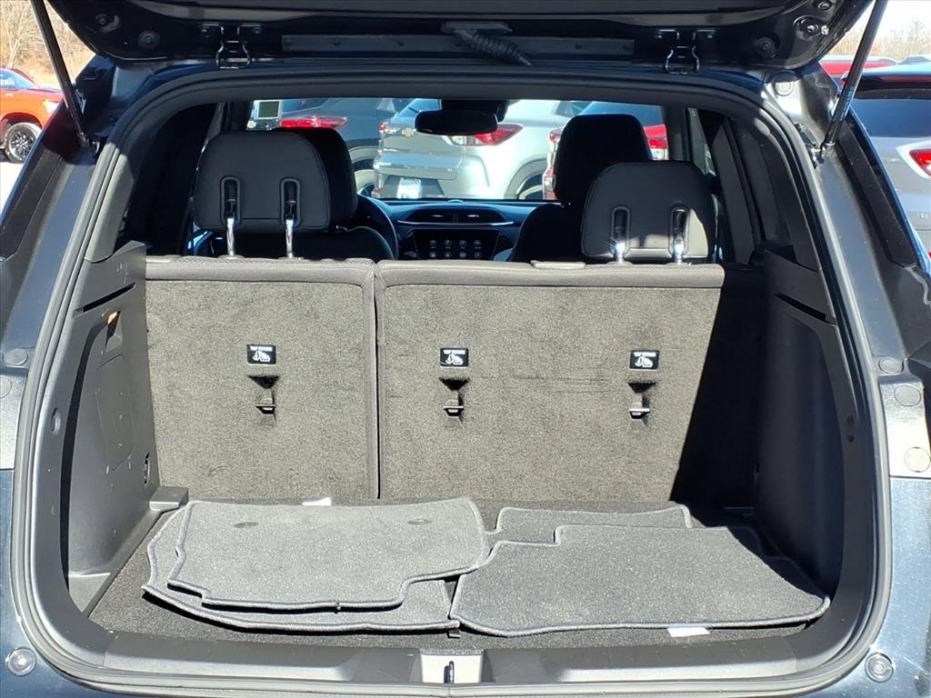 Used 2023 Chevrolet TrailBlazer RS w/ Convenience Package image 16