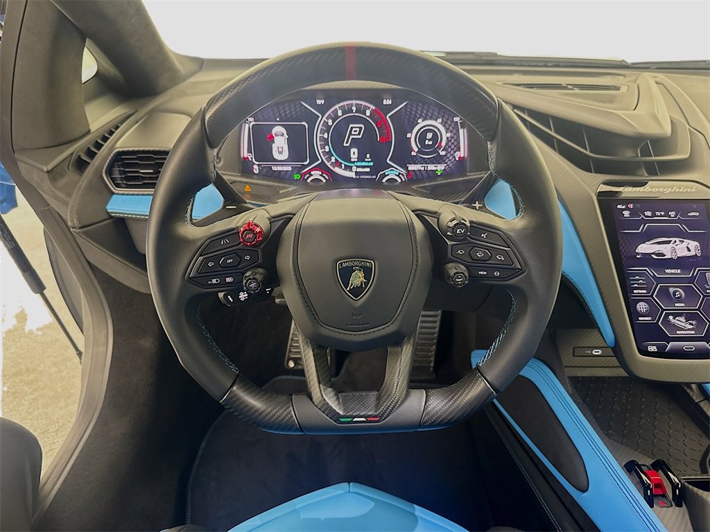 Used 2024 Lamborghini Revuelto image 24