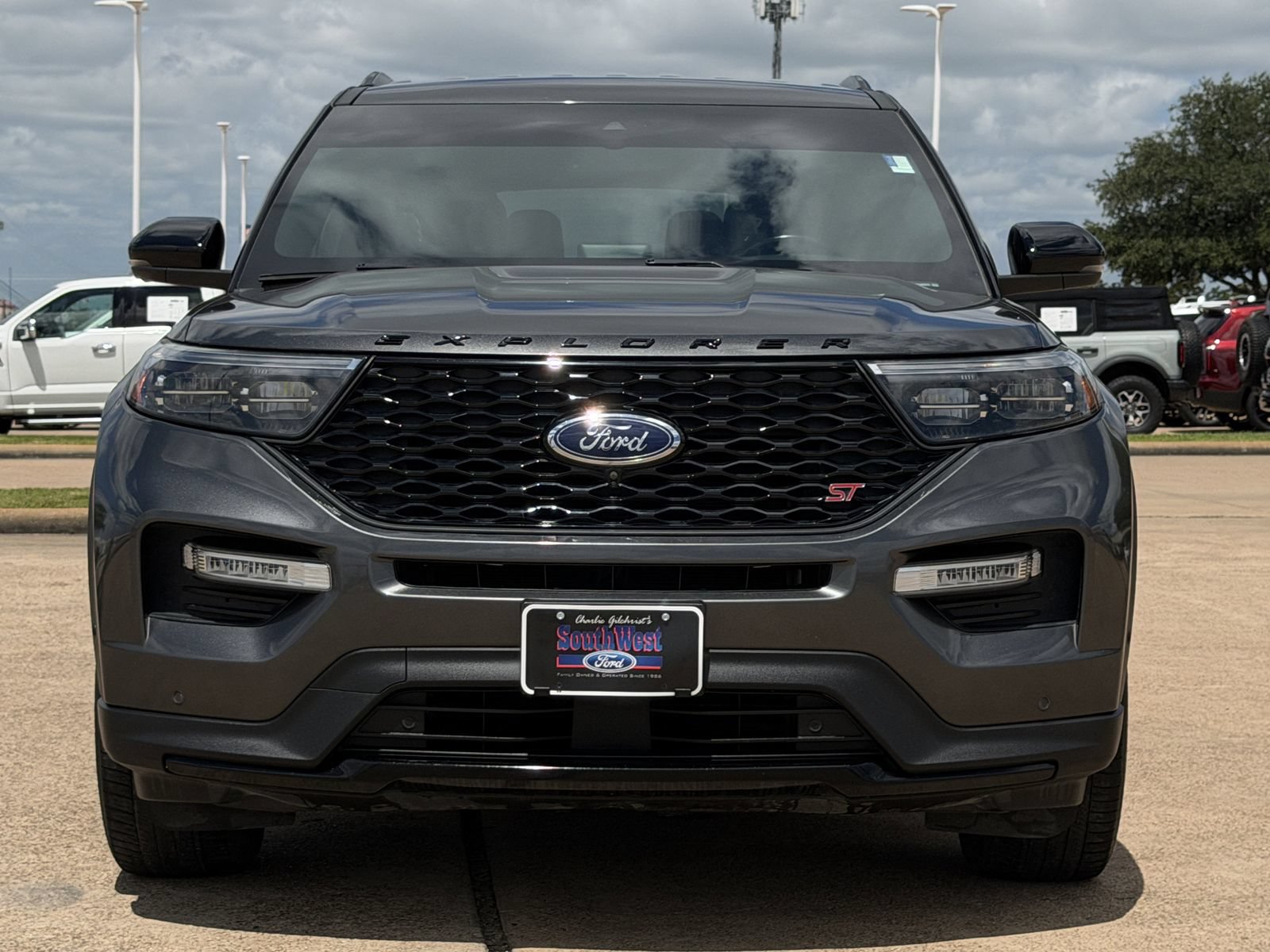 Used 2020 Ford Explorer ST w/ Premium Technology Package AWD/4WD image 9