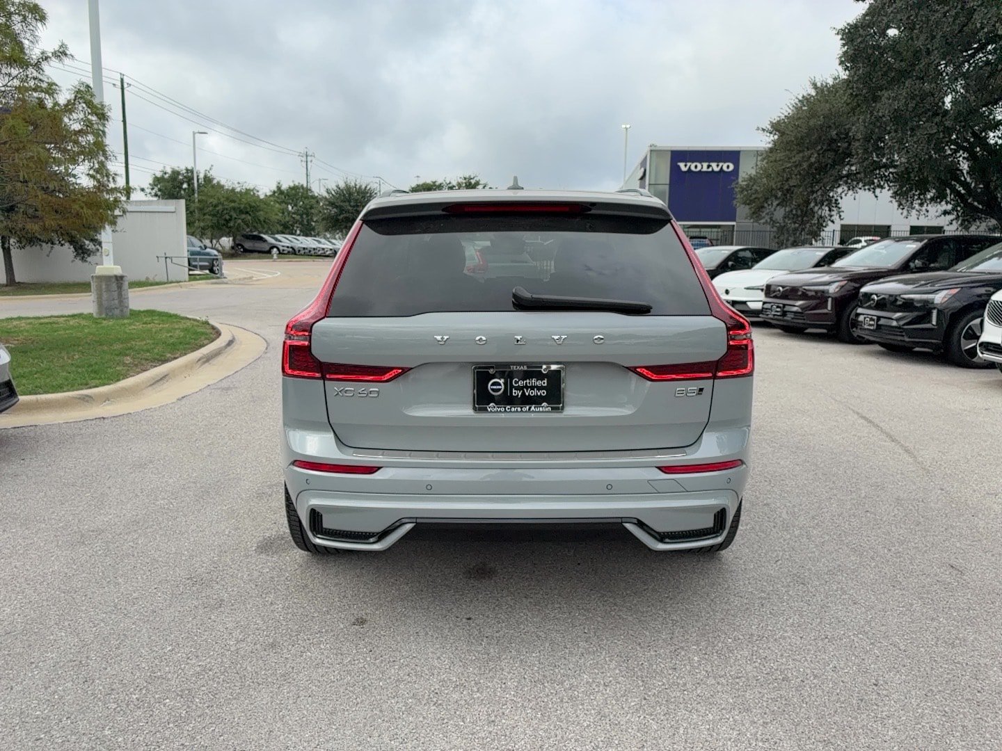 Certified 2026 Volvo XC60 B5 Ultra AWD/4WD image 5