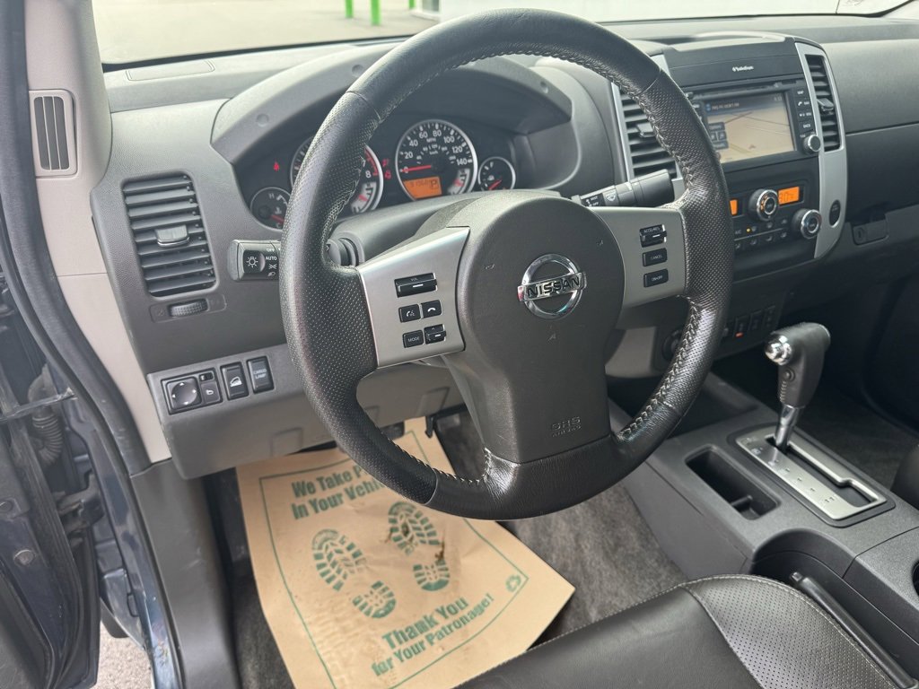 Used 2013 Nissan Frontier PRO-4X image 11