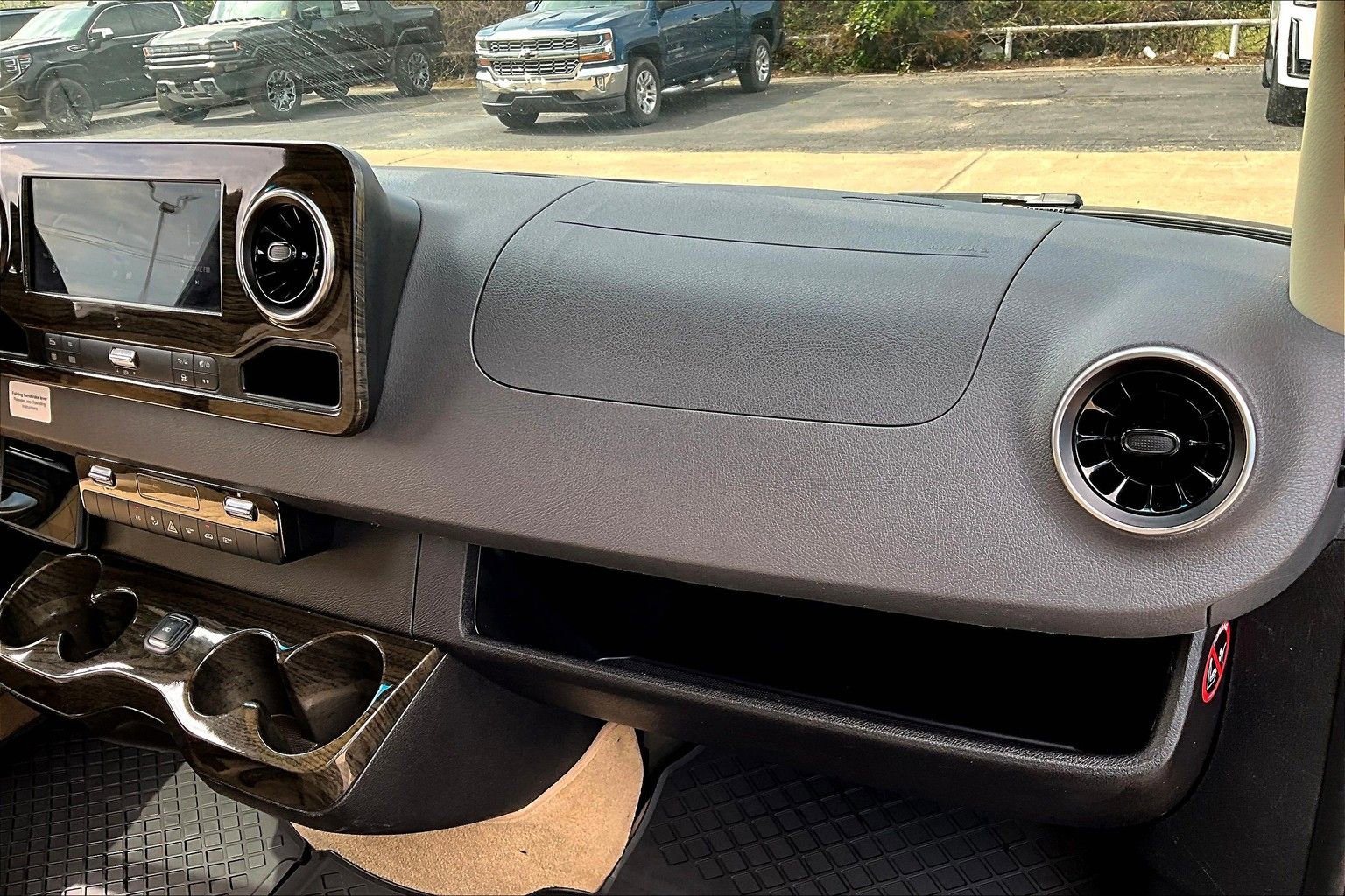 Used 2021 Mercedes-Benz Sprinter 3500 image 16