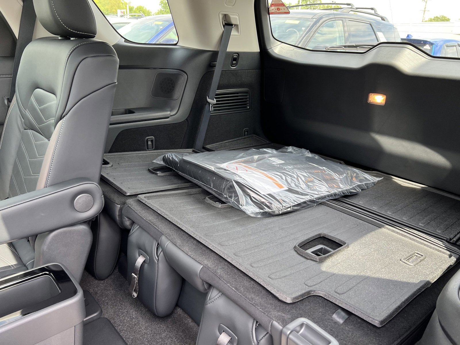 New 2025 Nissan Pathfinder Platinum image 38