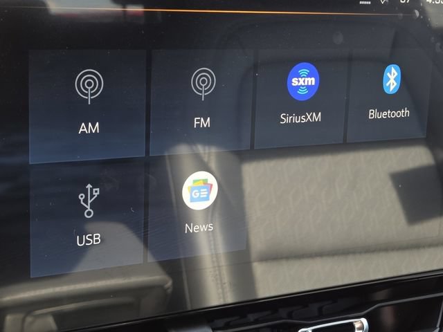 New 2026 Chevrolet Equinox LT w/ Convenience Package II AWD/4WD image 32