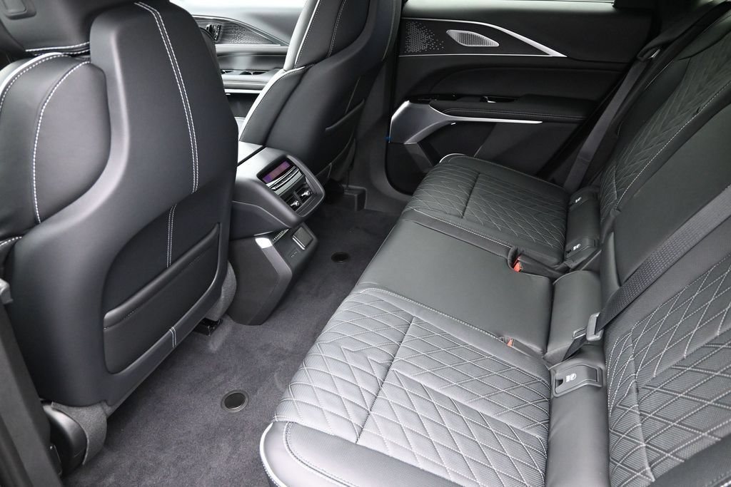 New 2027 Cadillac Lyriq Signature Sport w/ Nappa Leather Package AWD/4WD image 24