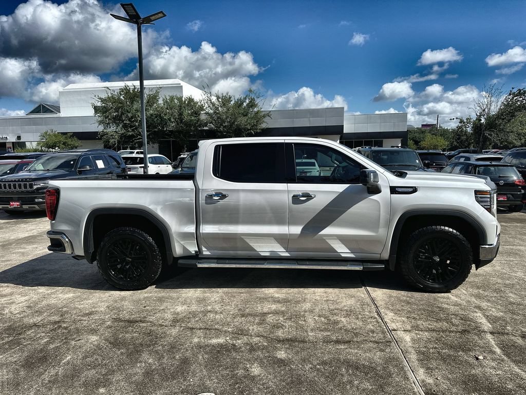 Used 2024 GMC Sierra 1500 SLT AWD/4WD image 10