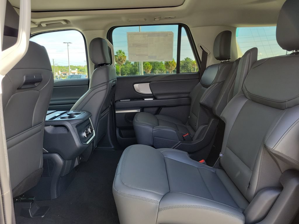 New 2026 Ford Expedition Max Active AWD/4WD image 9