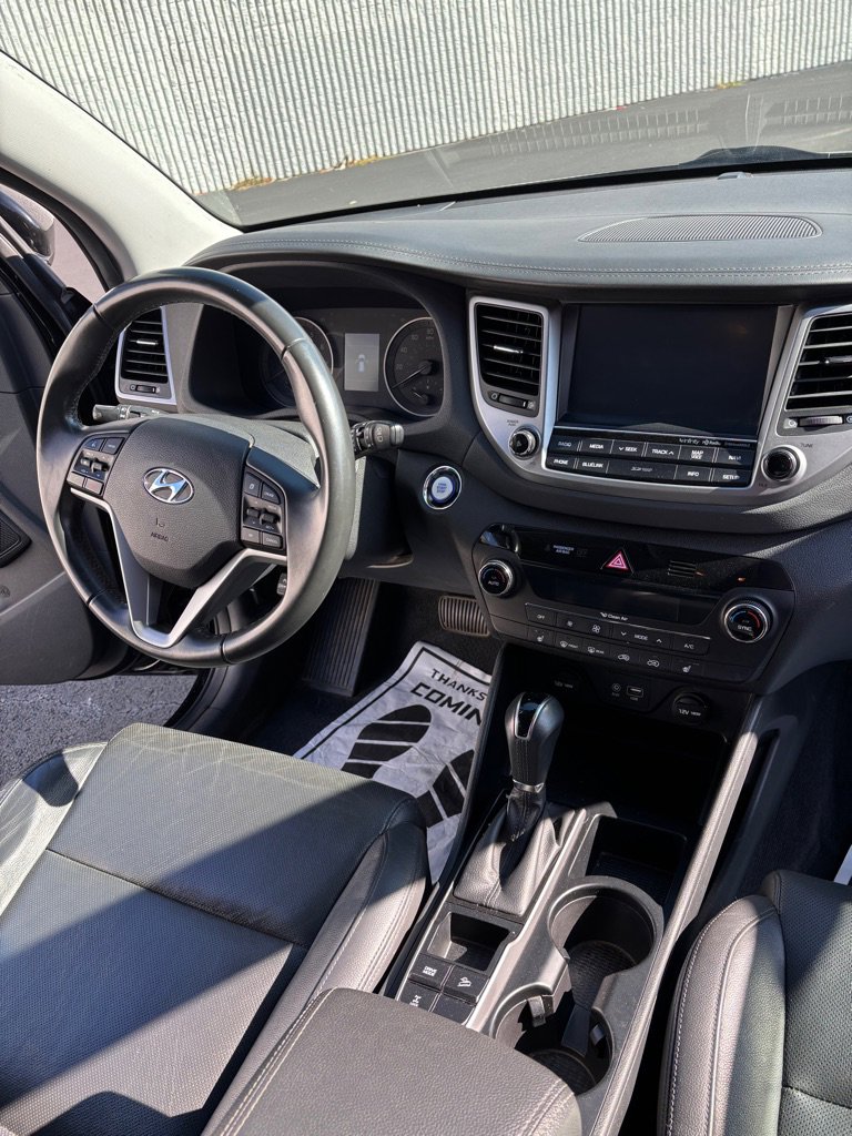 Used 2017 Hyundai Tucson Limited w/ Cargo Package image 10