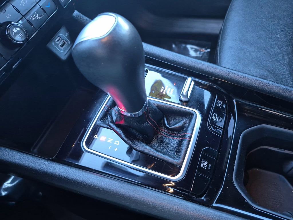 Used 2024 Jeep Compass Trailhawk image 24