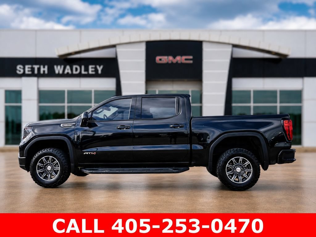 Used 2024 GMC Sierra 1500 AT4 w/ AT4 Premium Package AWD/4WD image 4