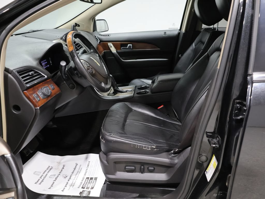 Used 2013 Lincoln MKX AWD image 11