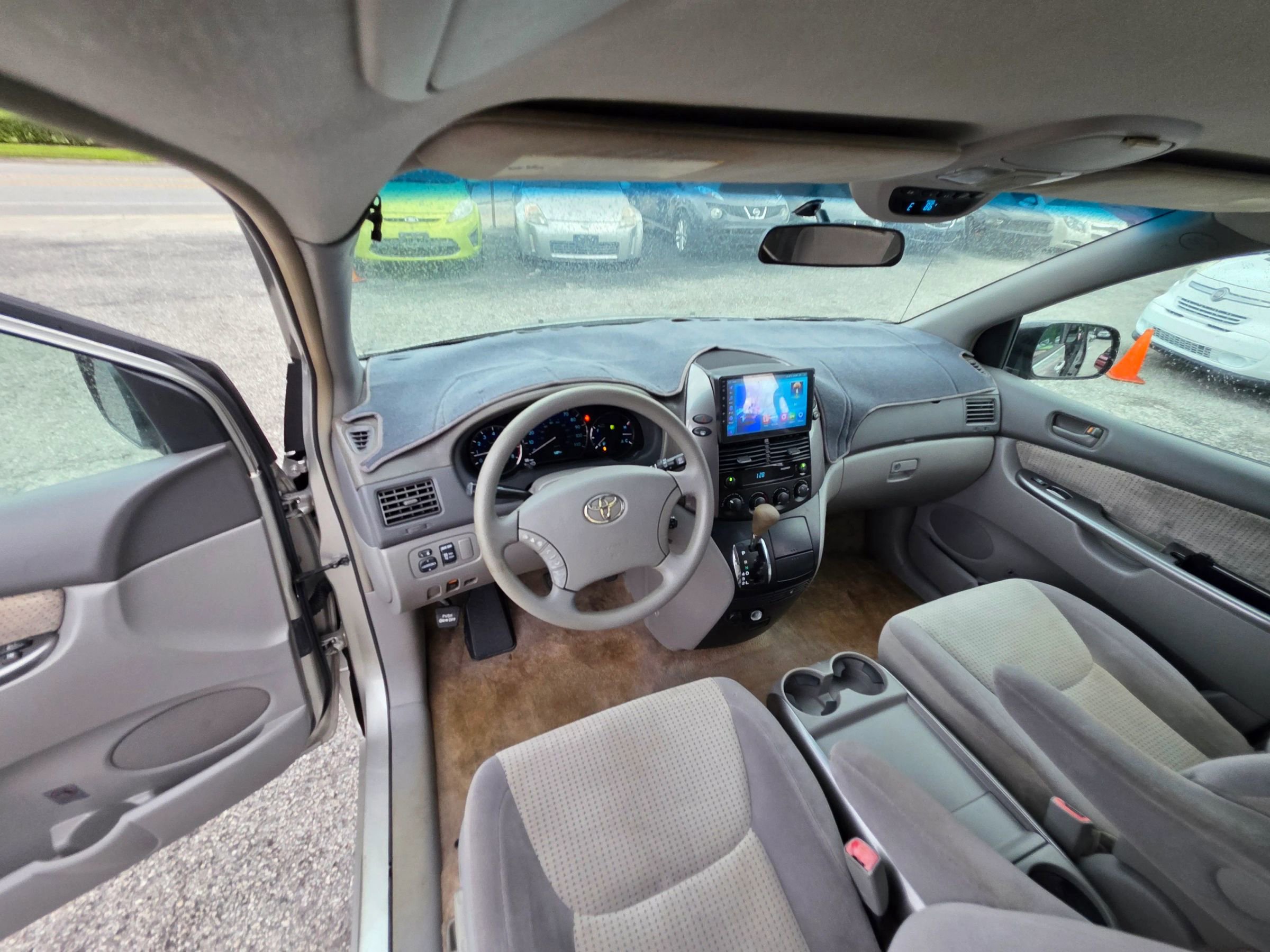 Used 2009 Toyota Sienna LE image 14