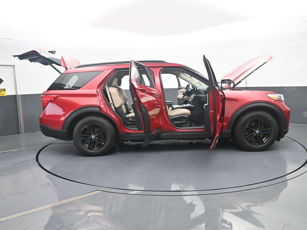 Used 2021 Ford Explorer XLT w/ Equipment Group 202A image 79