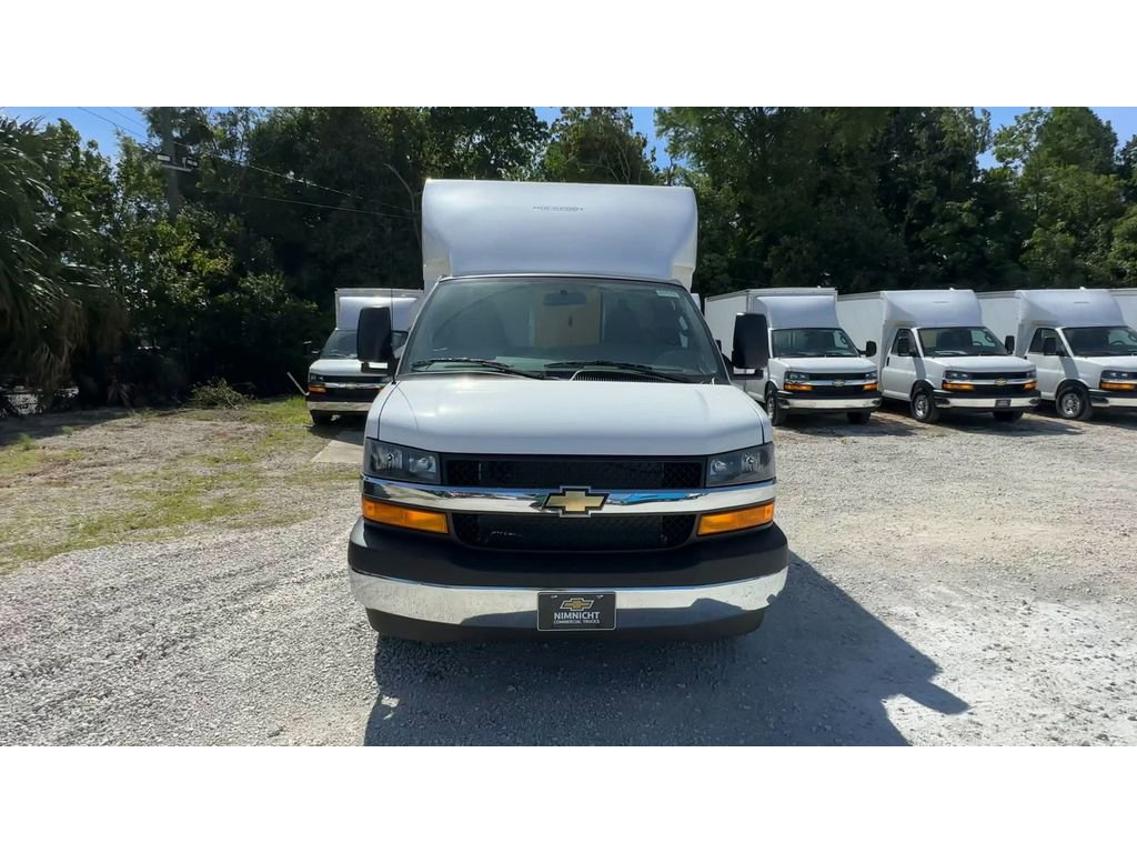 New 2025 Chevrolet Express 3500 w/ Power Convenience Package image 7