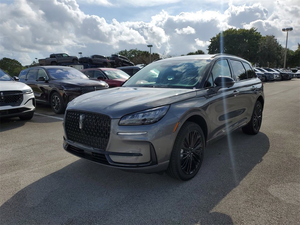 New 2026 Lincoln Corsair Premiere image 2