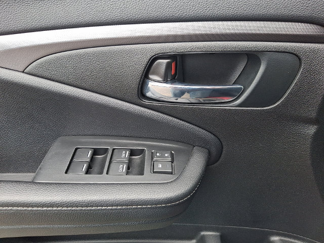 Used 2023 Honda Ridgeline Sport image 15