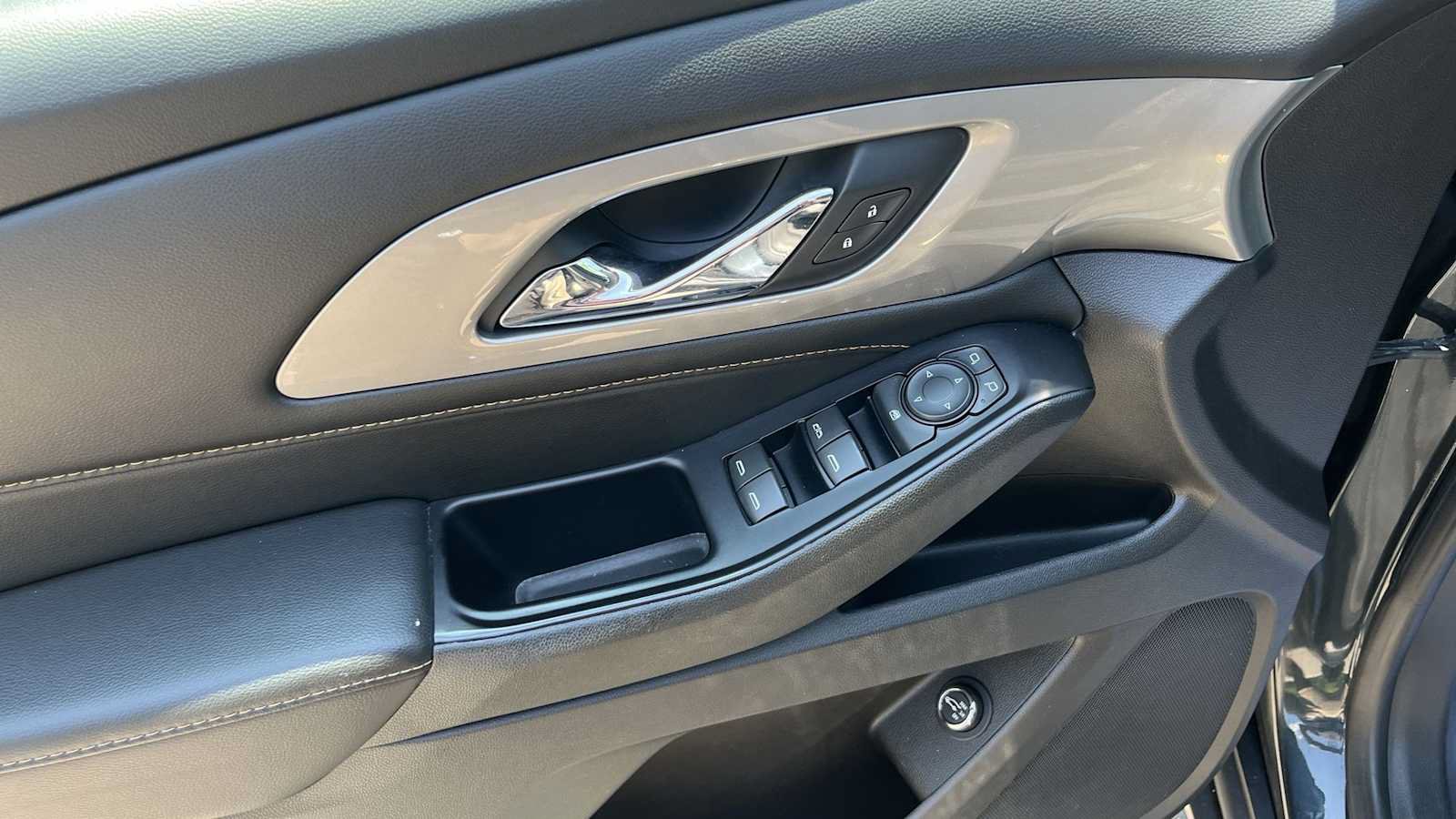 Used 2019 Chevrolet Traverse LT AWD/4WD image 32