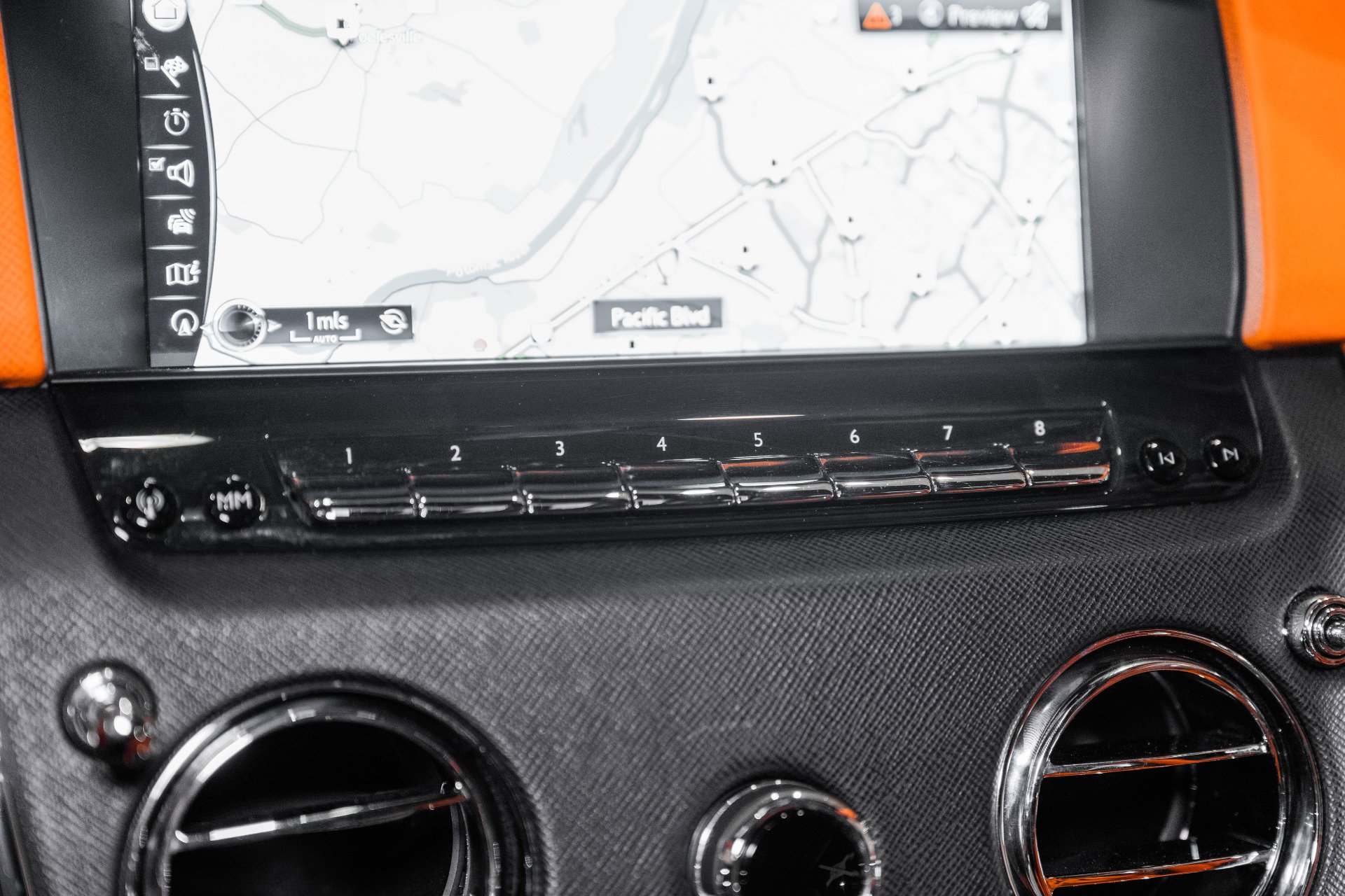 Used 2020 Rolls-Royce Cullinan image 38