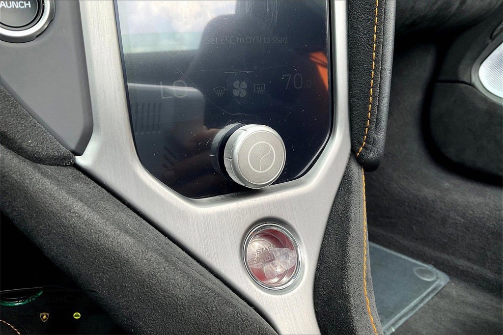 Used 2024 McLaren 750S Spider image 26