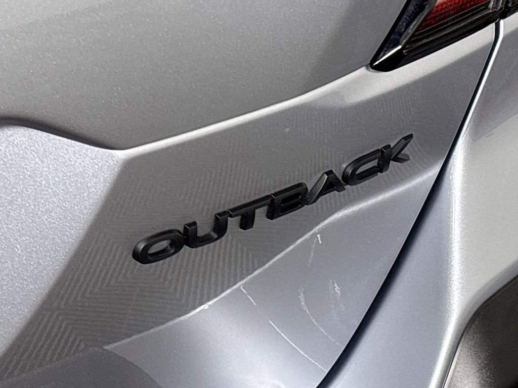 Certified 2025 Subaru Outback Onyx Edition AWD/4WD image 25