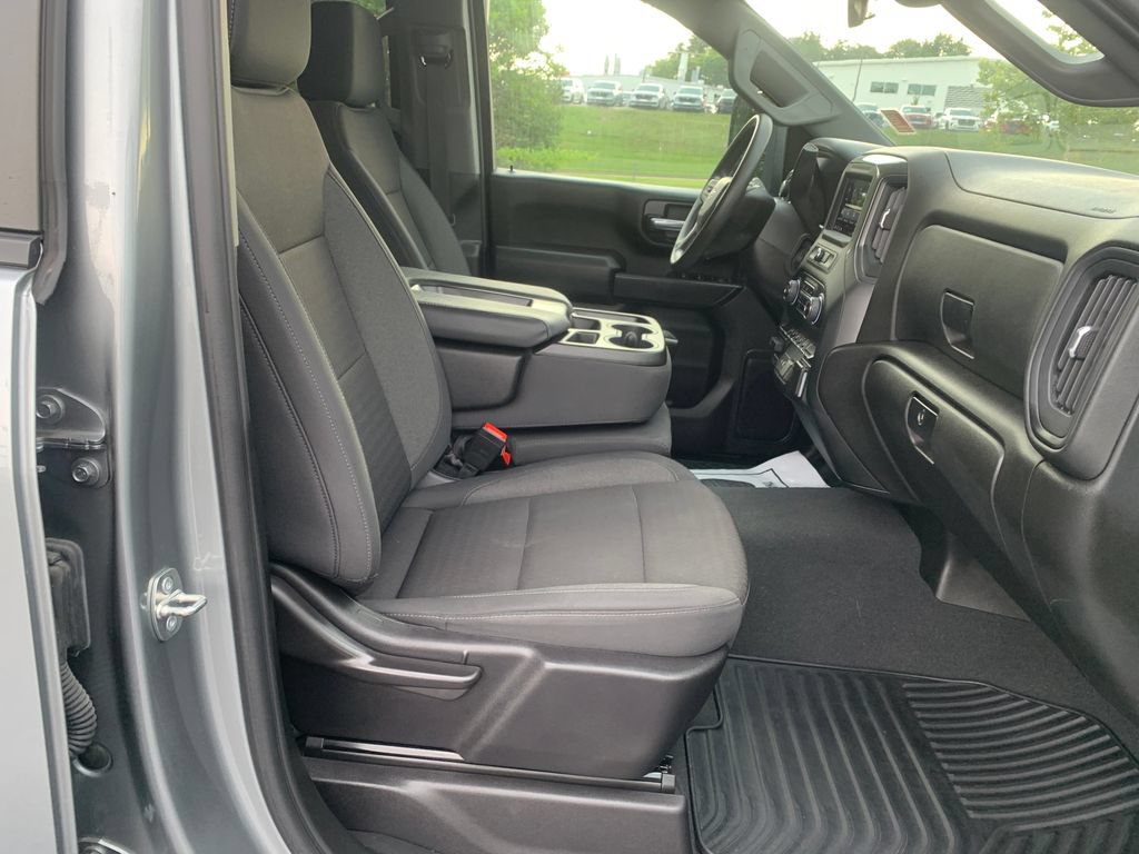 Used 2024 Chevrolet Silverado 2500 Custom w/ Custom Convenience Package AWD/4WD image 30