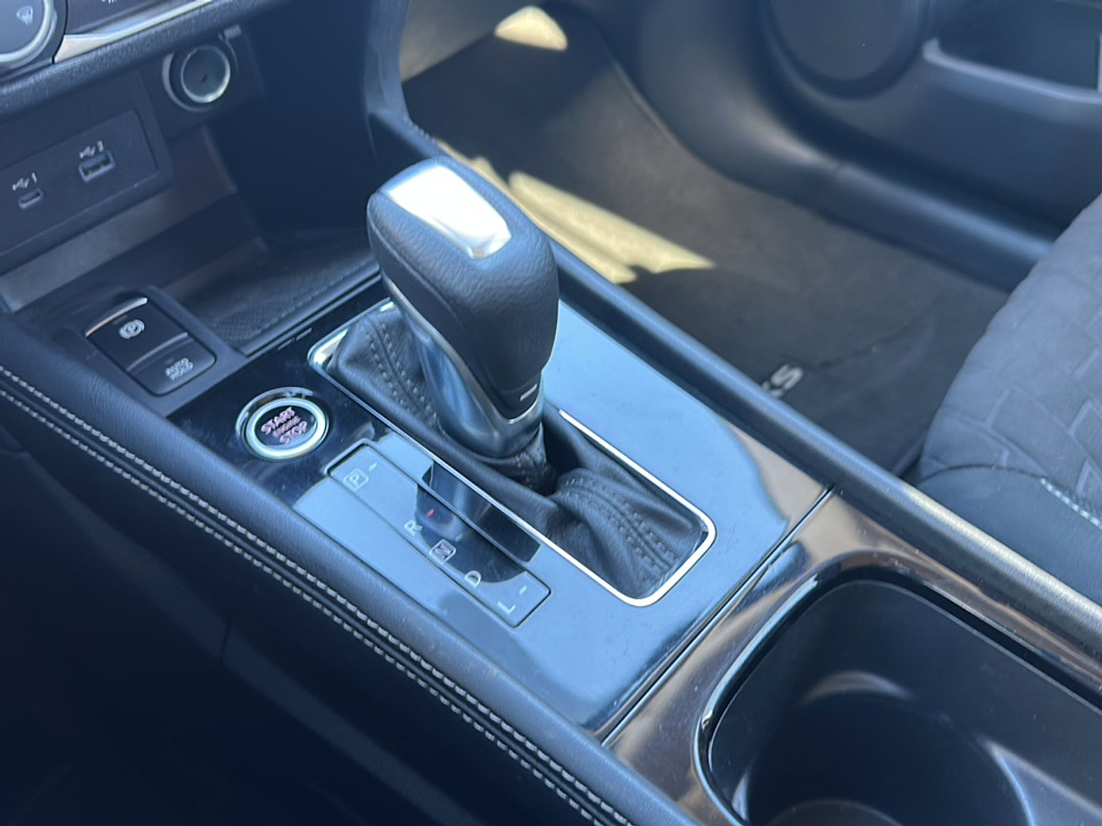 Used 2023 Nissan Kicks SV image 34