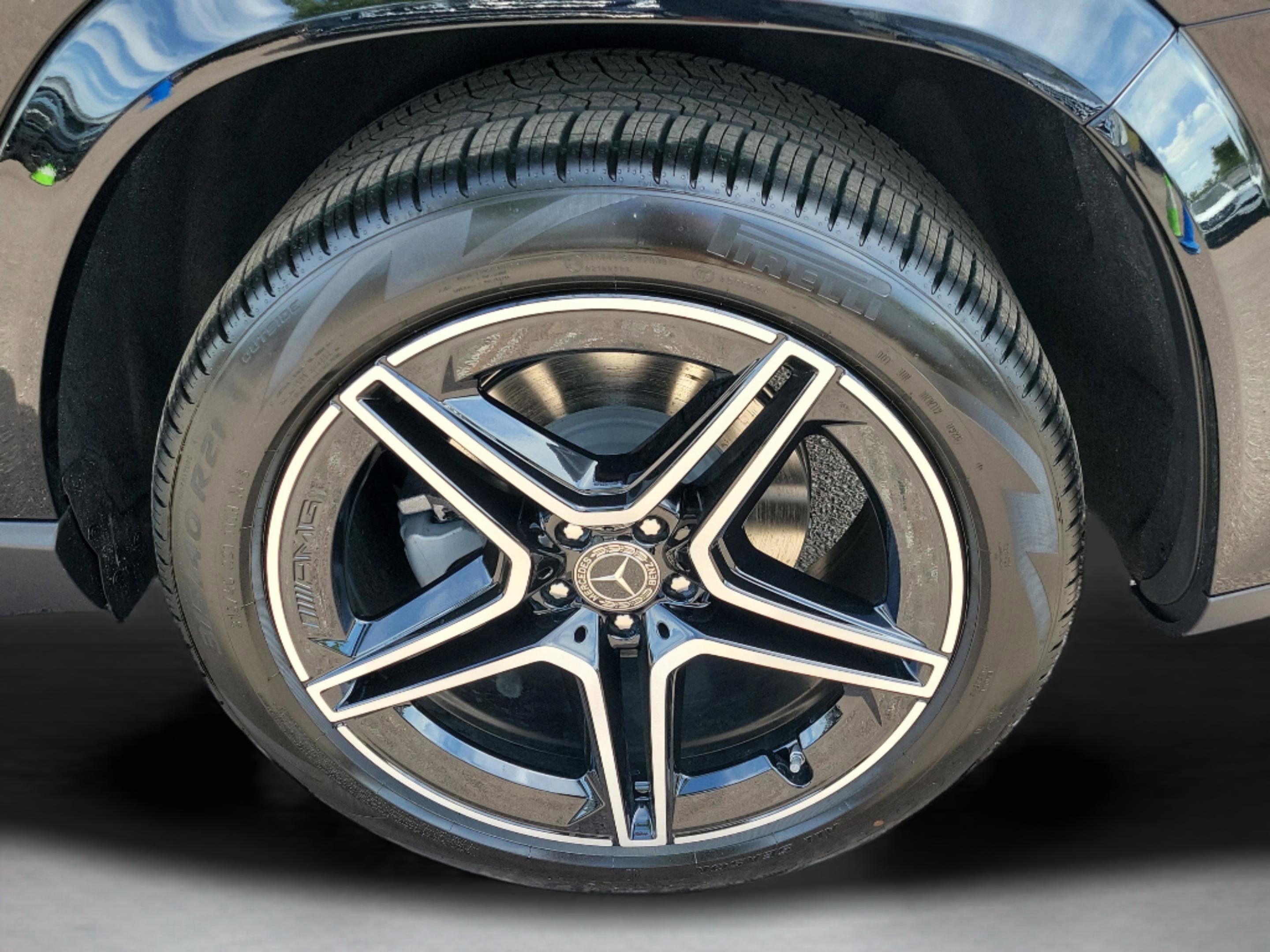 New 2026 Mercedes-Benz GLS 450 4MATIC image 32