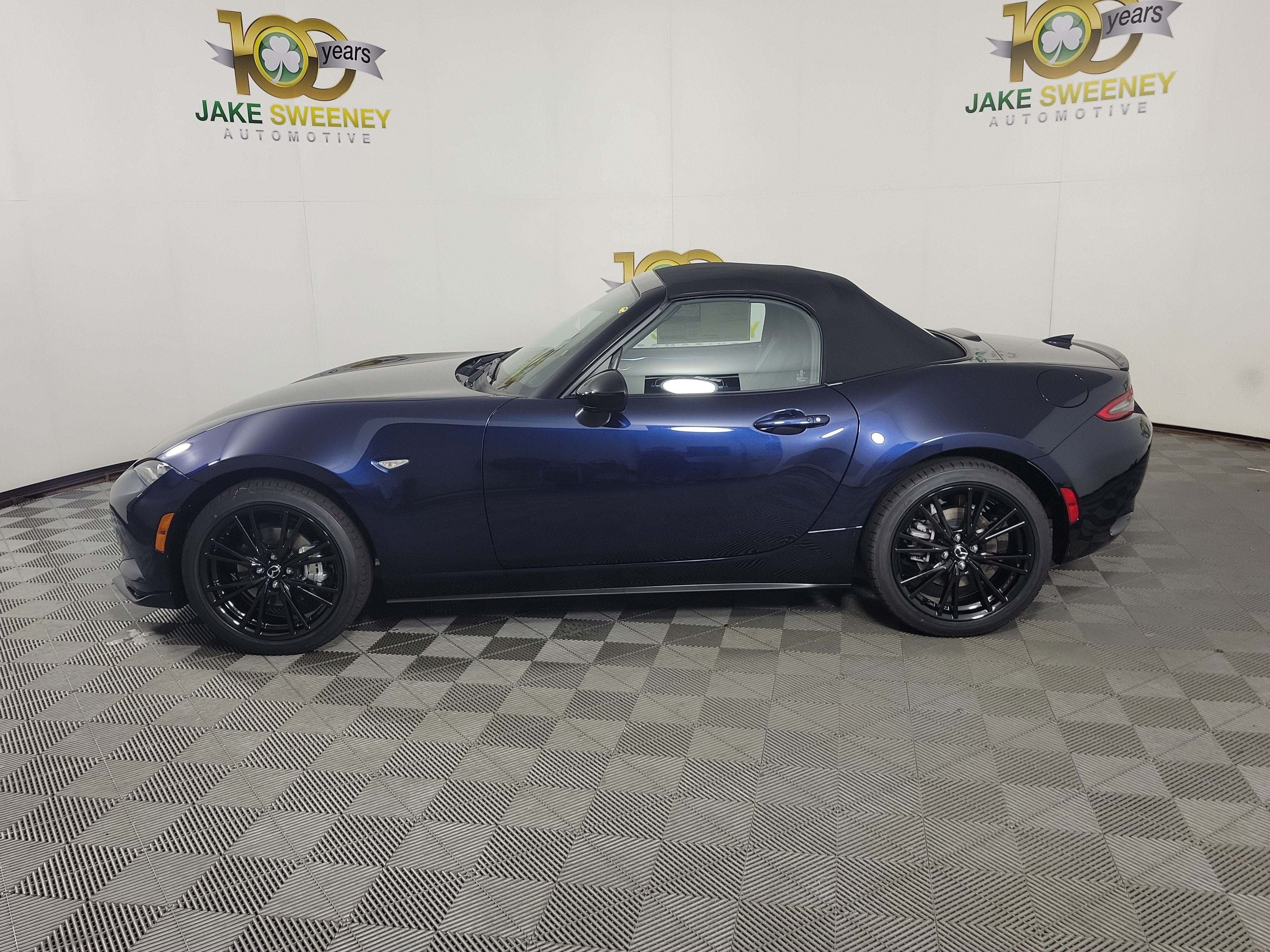 New 2026 MAZDA MX-5 Miata Club w/ Interior Package RWD image 5