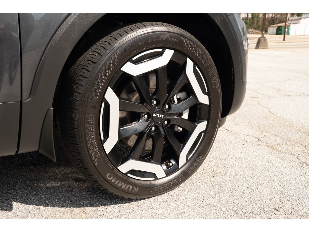 Used 2024 Kia Telluride S w/ S Sunroof Package image 9