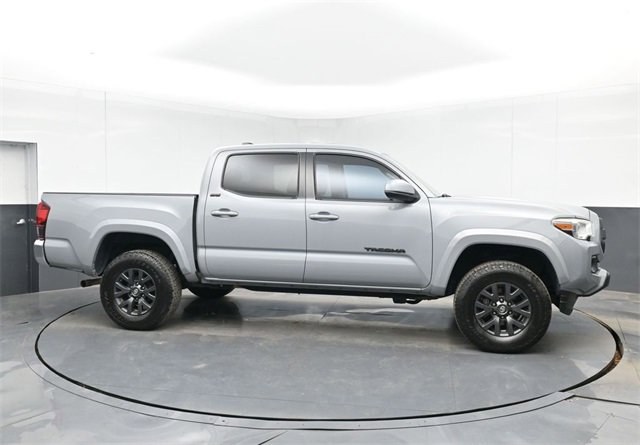 Used 2020 Toyota Tacoma SR5 image 11