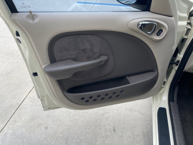 Used 2004 Chrysler PT Cruiser Touring image 43