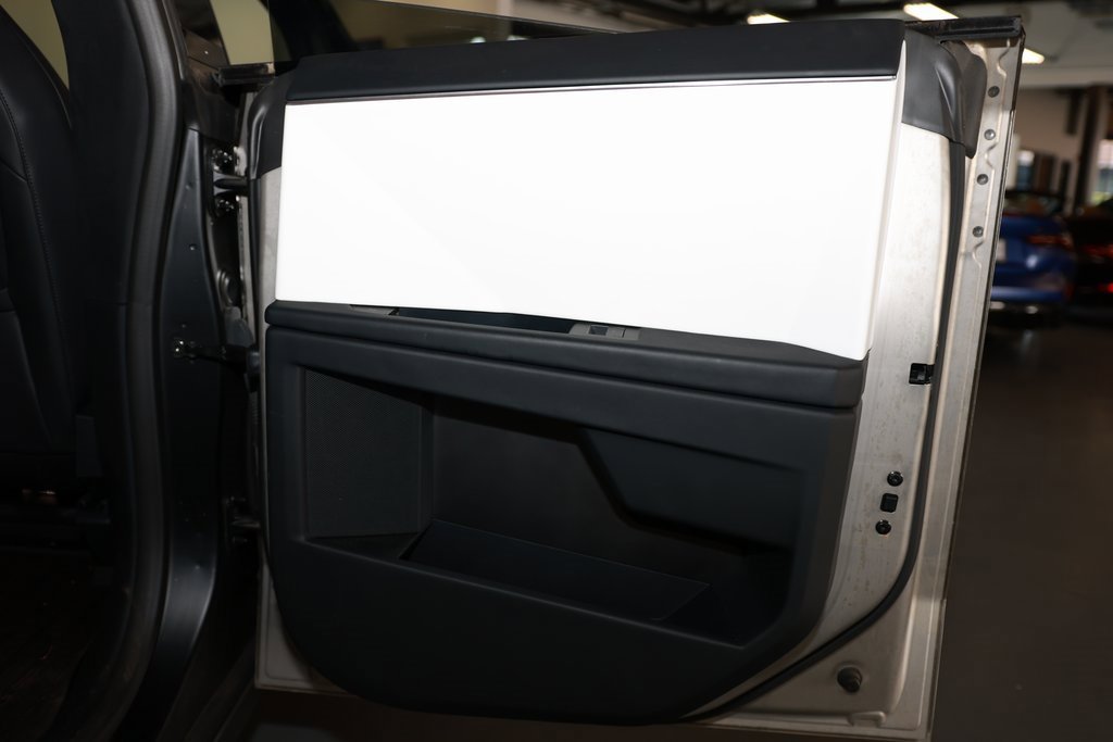 Used 2024 Tesla Cybertruck AWD Crew Cab image 20