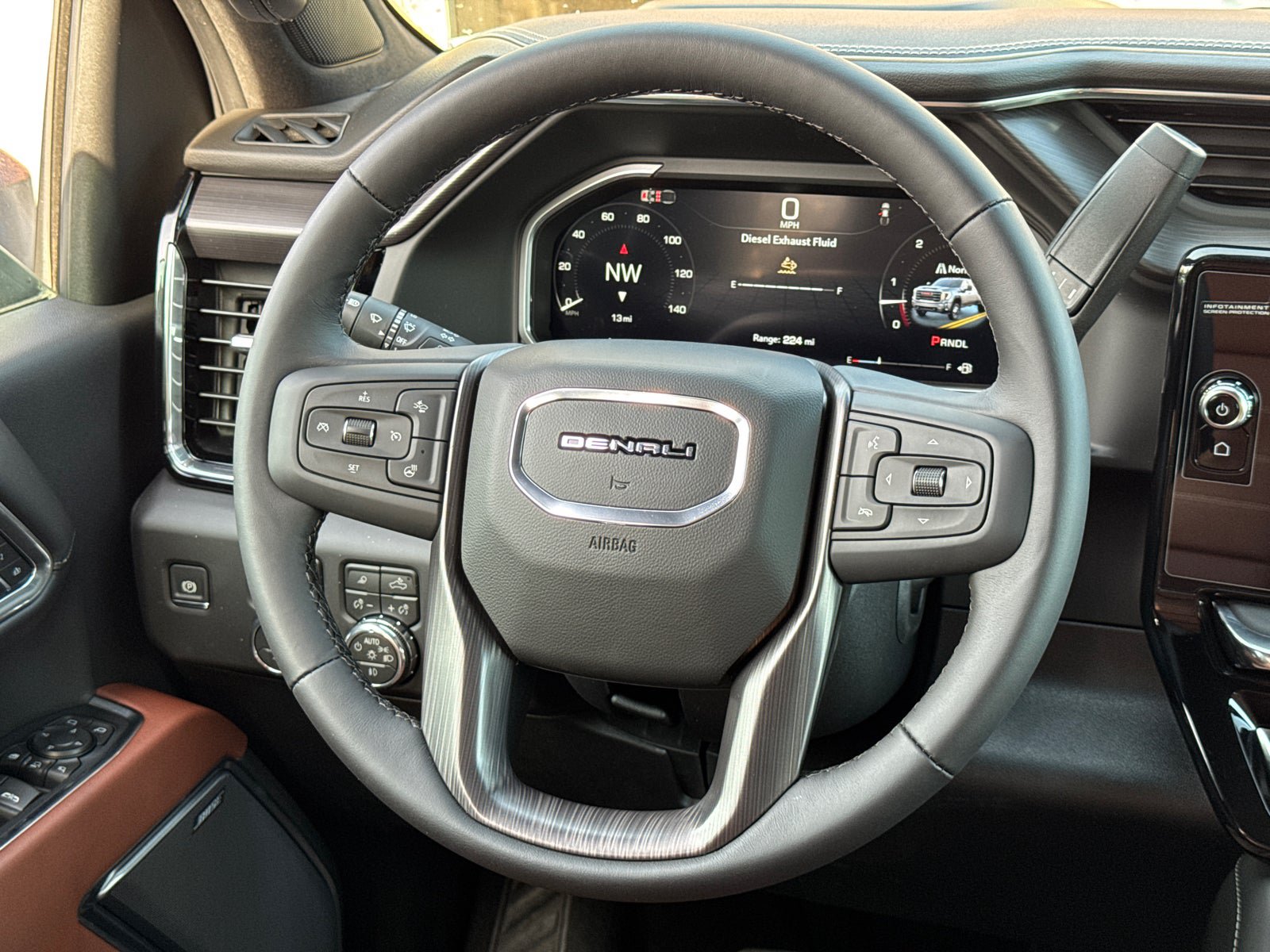 New 2026 GMC Sierra 3500 Denali Ultimate w/ LPO, Black Badging Package AWD/4WD image 25