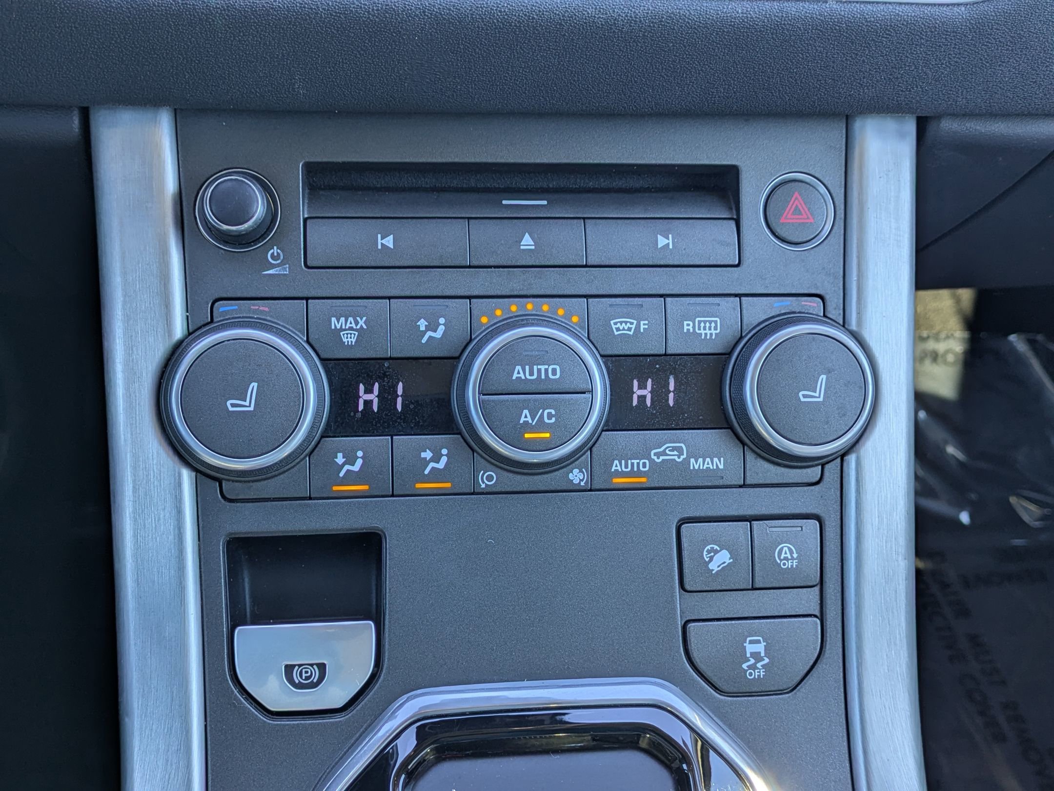 Used 2019 Land Rover Range Rover Evoque HSE image 15