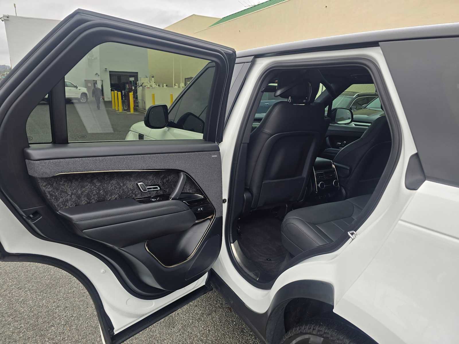 Used 2024 Land Rover Range Rover Sport Dynamic SE image 16